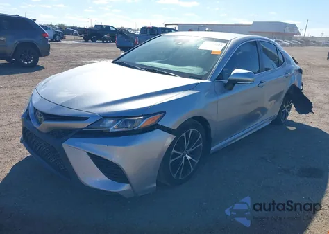 2020 Toyota Camry z USA, uszkodzony, nr VIN 4T1M111AK3LU89965
